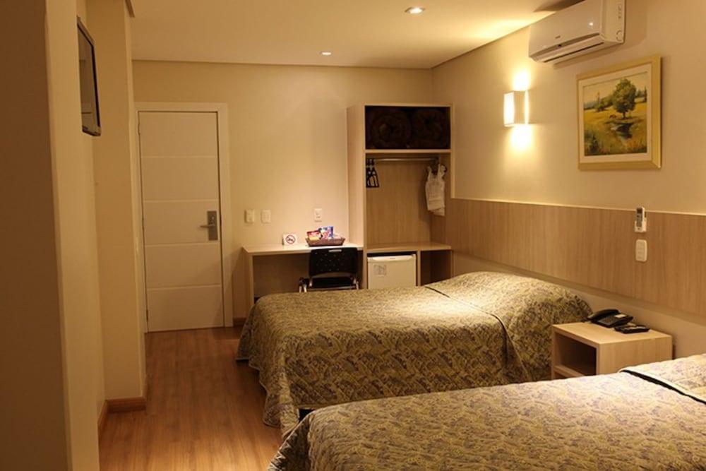 Golden Hotel - O Mais Central - Pet Friendly Chapeco Exterior photo